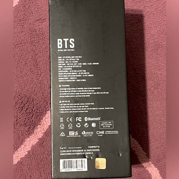 BTS Version 3 Army Bomb Fan Light Stick - Picture 9 of 10